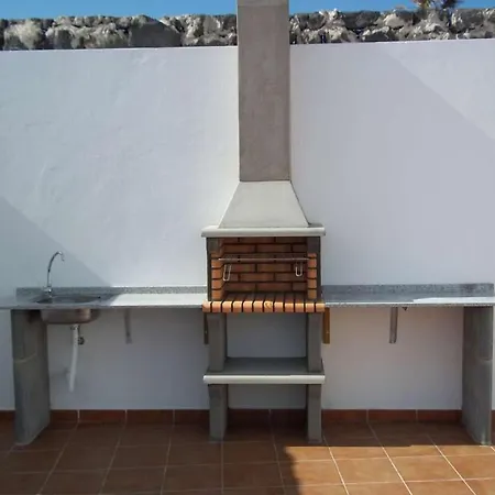 فيلة Sleeps 8 Pool Wifi Nazaret