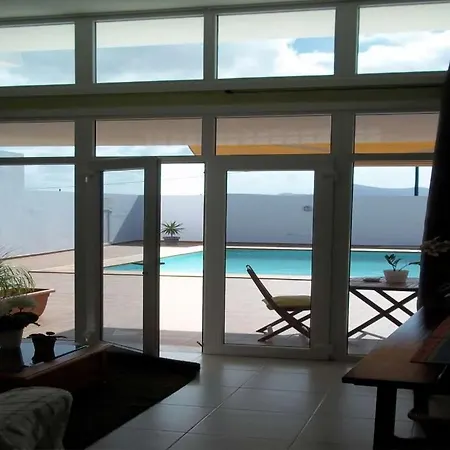 Sleeps 8 Pool Wifi Willa Nazaret