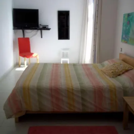 Sleeps 8 Pool Wifi Nazaret